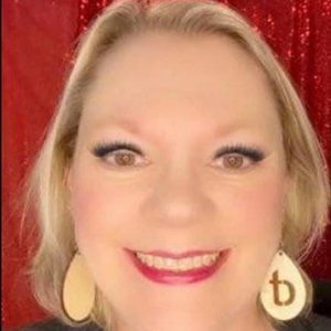 Meet your Posher, Rita